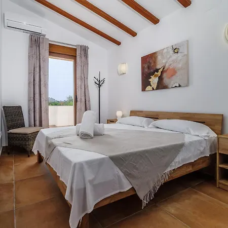 La Sella By Rock Villa